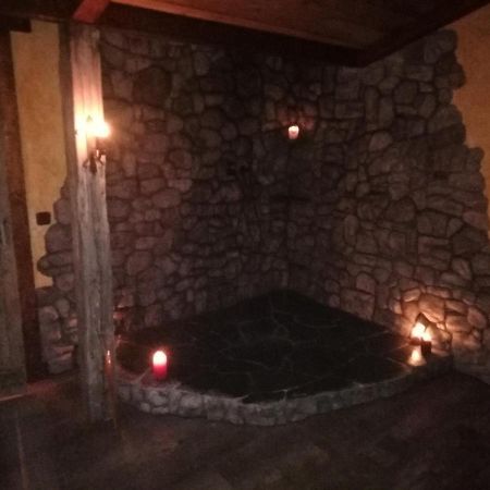 El Descanso De Odin ¡Una Autentica Posada Vikinga! Mataelpino Buitenkant foto