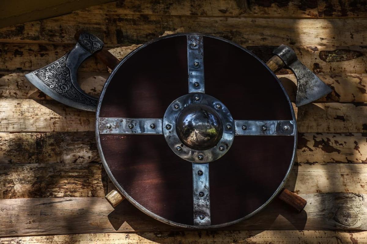 El Descanso De Odin ¡Una Autentica Posada Vikinga! Mataelpino Buitenkant foto