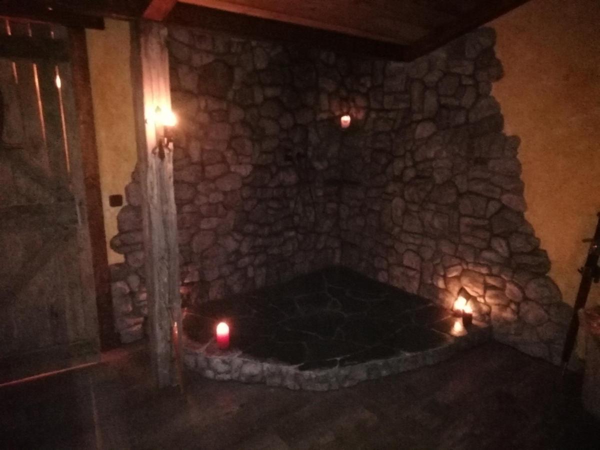 El Descanso De Odin ¡Una Autentica Posada Vikinga! Mataelpino Buitenkant foto