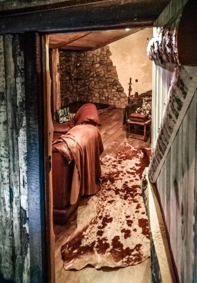 El Descanso De Odin ¡Una Autentica Posada Vikinga! Mataelpino Buitenkant foto