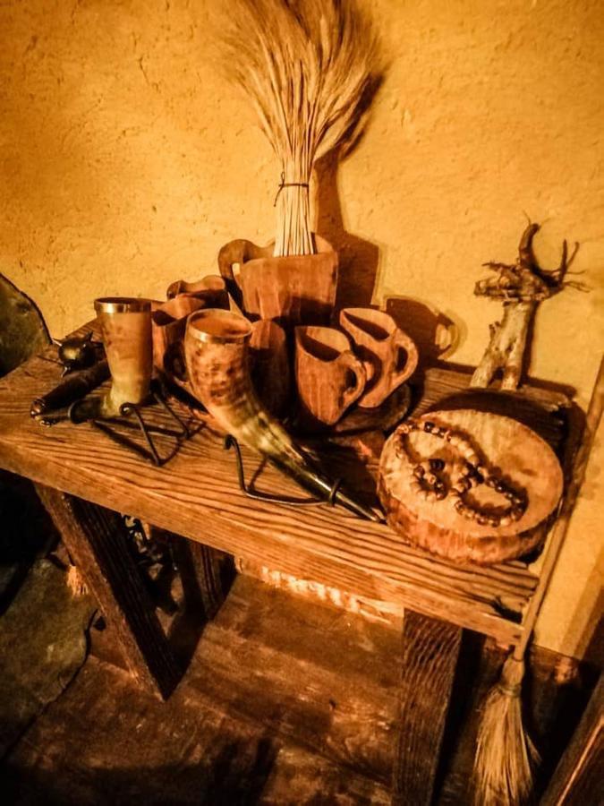 El Descanso De Odin ¡Una Autentica Posada Vikinga! Mataelpino Buitenkant foto